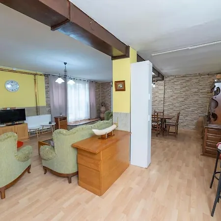 Casa En * Grisel